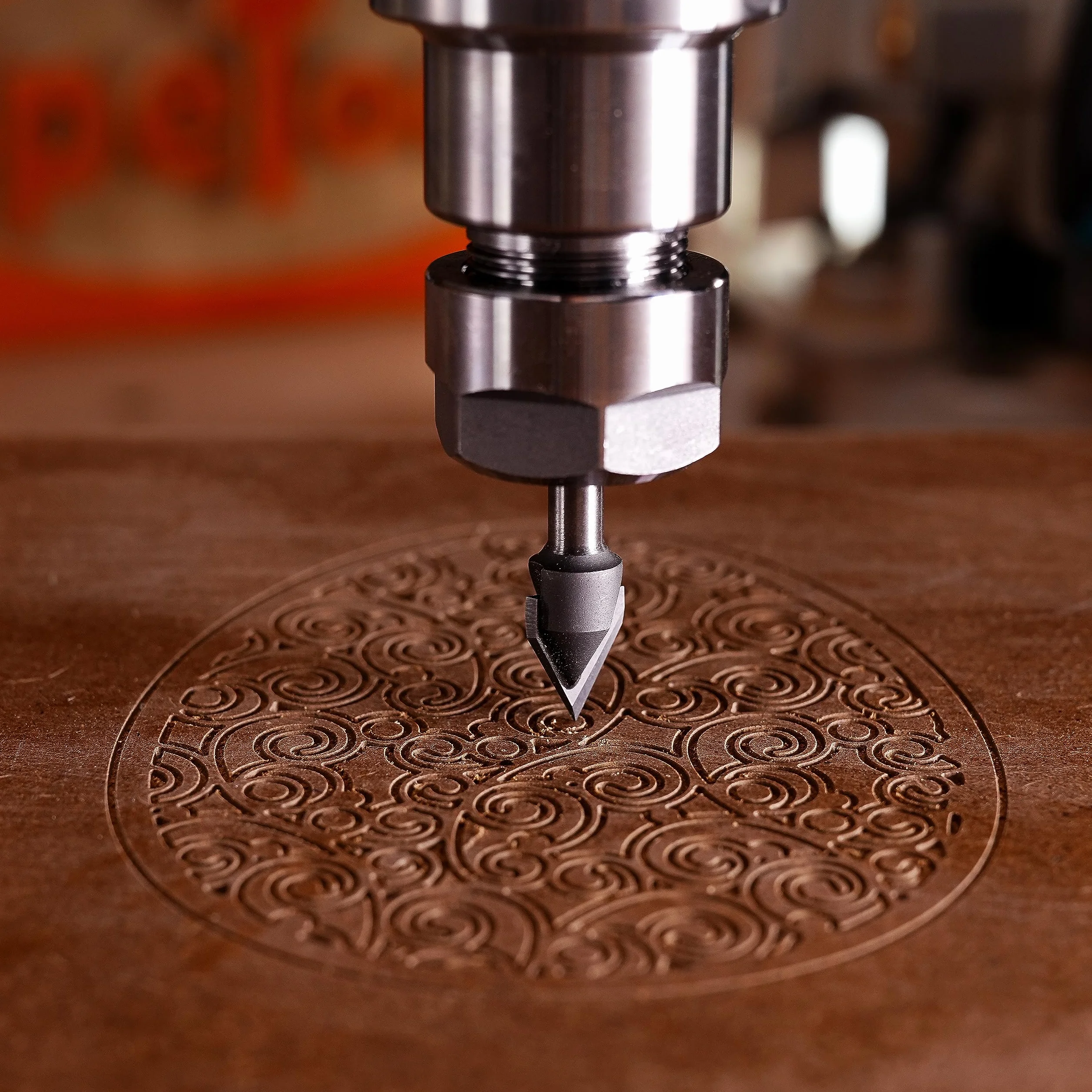 SpeTool Fresa Grabado Fresa para Madera 8mm Fresa 60 Grados Fresa Chaflan Fresas de V 2 Filos Carburo Sólido de Tungsteno con TiAlN Revestimiento para CNC Fresa de Ranura en V para Chaflanes Grabar