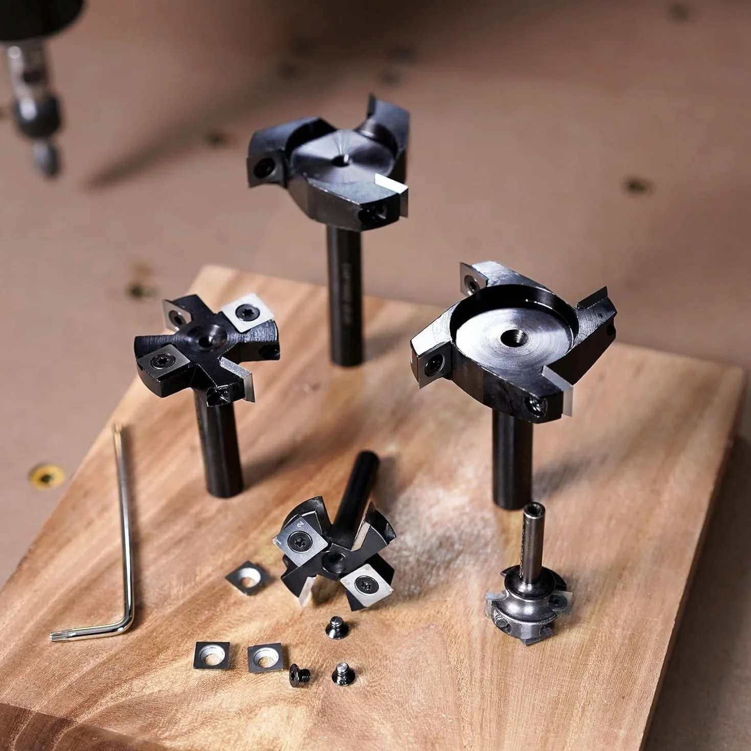 SpeTool Fresa planadora de 8 mm, vástago de 35 mm de diámetro, fresa de superficie precisa con 3 cuchillas de metal duro intercambiables (10,5 mm x 10,5 mm x 2,2 mm), 3 flautas, CNC VHM, fresa
