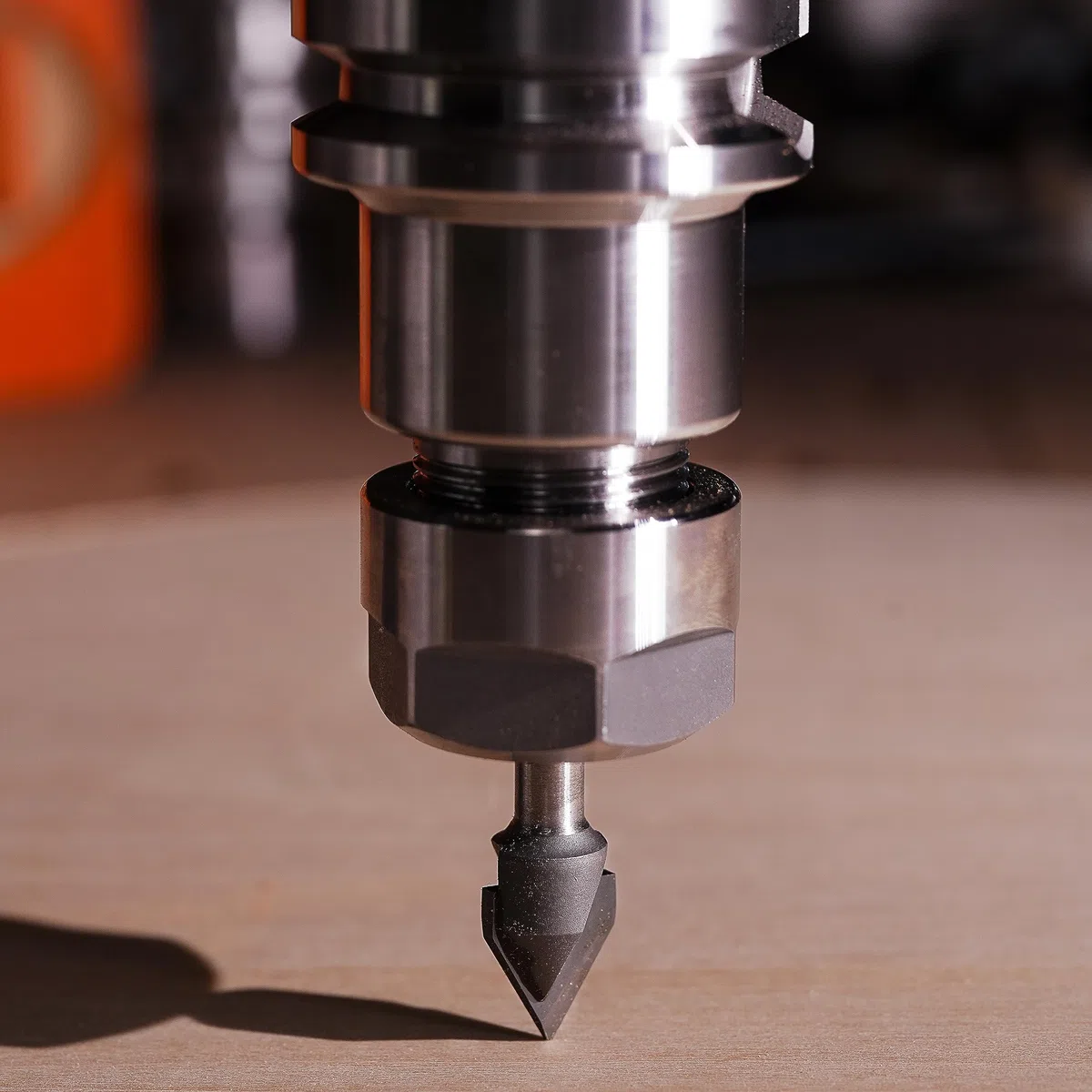 SpeTool Fresa de Chaflán Fresa para Madera 8mm Fresa de Ranura en V Fresa Grabado 90 Grados 2 Filos Carburo Sólido de Tungsteno con TiAlN Revestimiento Fresas de V para CNC para Grabar Chaflanes