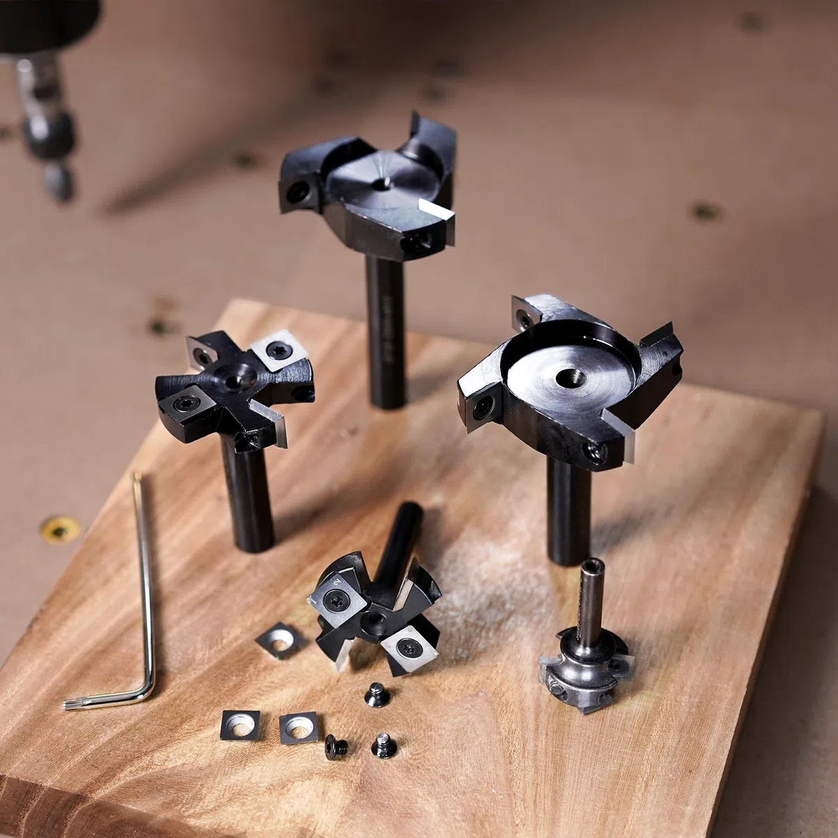 SpeTool Fresadora plana 8 mm eje 40 mm diámetro para fresado superior, 4 flautas CNC, cuchillas de carburo cementado